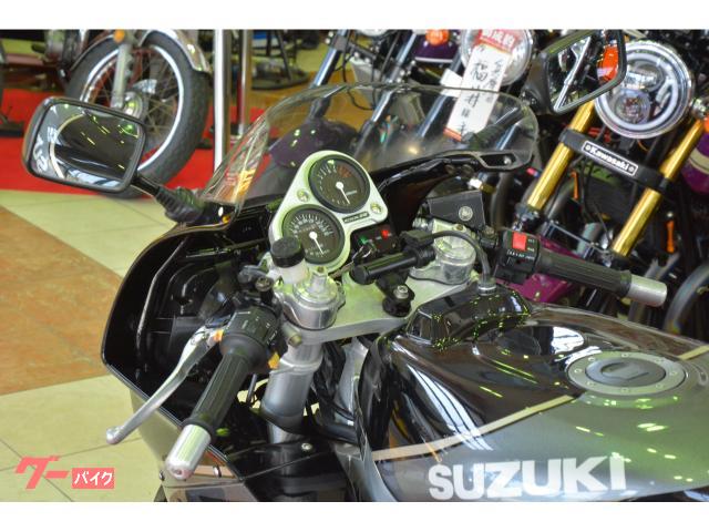 油冷 GSX-R1100 GV73A ガソリンタンク 中古品 スズキ純正 油冷 GSX-R1100 GV73A ガソリンタンク 中古品 スズキ純正 - メルカリ