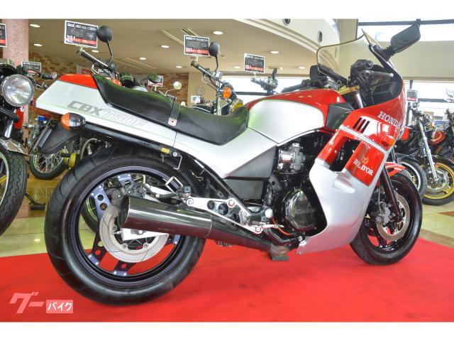 CBX750F ボルドール　実動 フルフェアリング装備の「ホンダCBX750Fボルドール」を限定発売