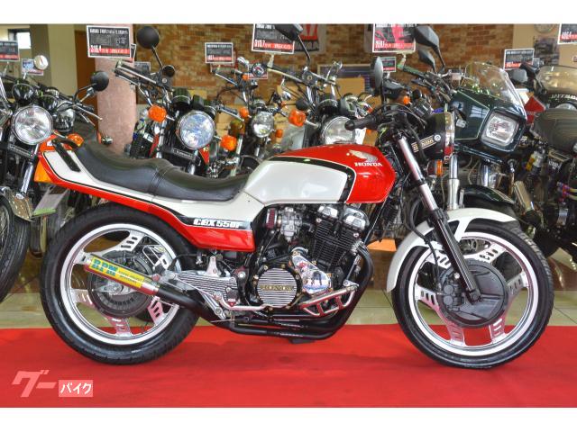 ＣＢＸ５５０Ｆ　フルカスタム　新品カスタムパーツ多数　フルエキ＆シート＆エンジンカバー＆パワーフィルター＆チェーンケース新品他多数