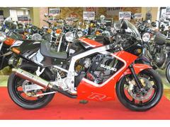 スズキ　ＧＳＸ−Ｒ１１００　１９８７年　Ｈ型ＧＵ７４Ｂ油冷エンジンフルパワー１３０馬力　ヨシムラサイクロン　ＴＧランＢステップ　Ｒカウル