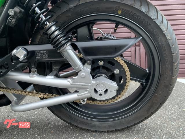カワサキ ZRX400 ストライカーバックステップ BEETカバー