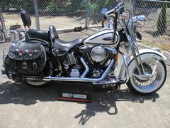 ＨＡＲＬＥＹ−ＤＡＶＩＤＳＯＮ　ＦＬＳＴＳ　ヘリテイジスプリンガー社外マフラー　１９９７年式