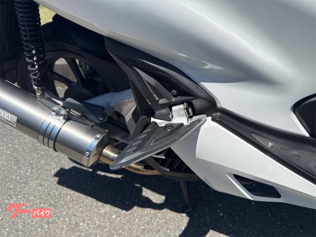ホンダ PCX JF81 モリワキマフラー リアキャリア 社外