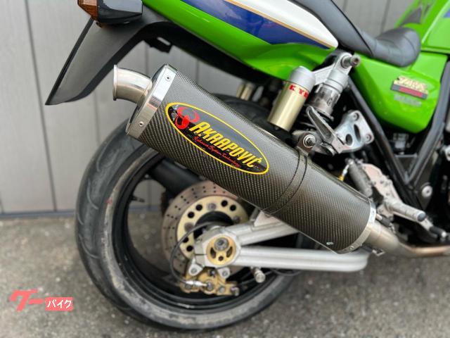 カワサキ ＺＲＸ１２００Ｒ アクラポビッチマフラー カスタムシート 前後ブレーキホース エンジンガード ＥＴＣ｜（株）ＢＣ バイクセンターグループ  アウトレット店｜新車・中古バイクなら【グーバイク】