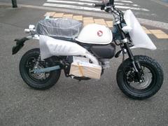 ホンダ　モンキー１２５　パールカデットグレー