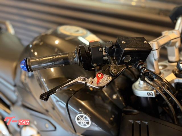 ヤマハ FZ1 FAZER ハンドル 社外スクリーン フェンダーレス