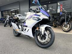 ヤマハ　ＹＺＦ−Ｒ３　２０２５モデル　新車　スリッパークラッチ装備　ＵＳＢ電源装備　免許取得応援