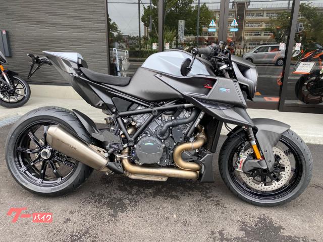 ＫＴＭ　ＢＲＡＢＵＳ　１３００　Ｒ　ＥＤＩＴＩＯＮ　２０２３年モデル