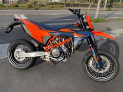 ＫＴＭ　６９０ＳＭＣ　Ｒ　２０２６年モデル