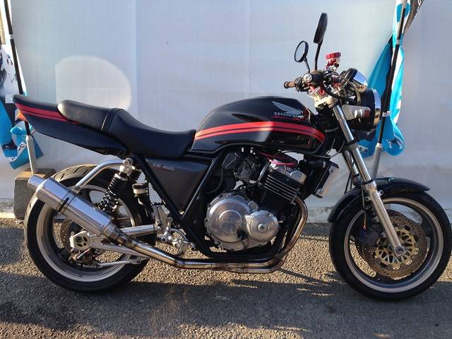 Honda CB 400 стритфайтер