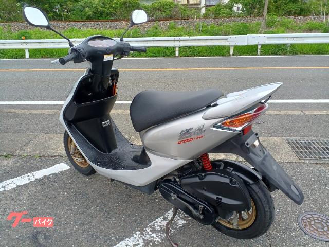 ホンダ スマートＤｉｏ Ｚ４ ４サイクルＦｉ メットイン Ｒタイヤ新品｜ＢＥ ＣＲＡＺＹ｜新車・中古バイクなら【グーバイク】