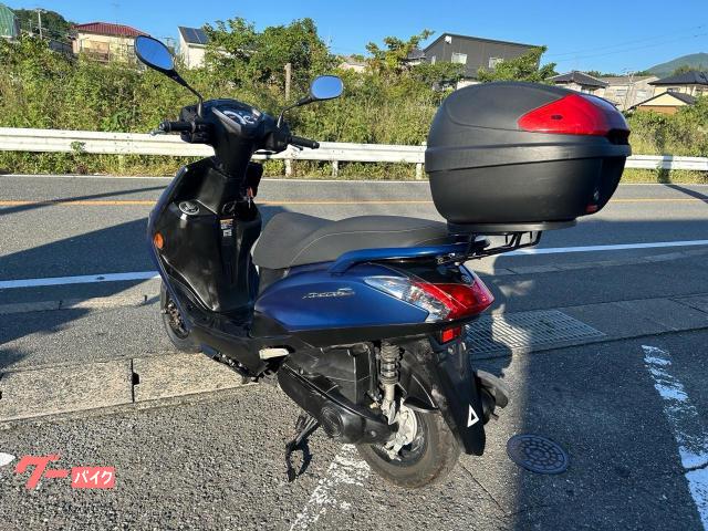 ヤマハ AXIS Z 4サイクルFi メットイン リヤボックス F ヤマハ AXIS Z 4サイクルFi メットイン リヤボックス F