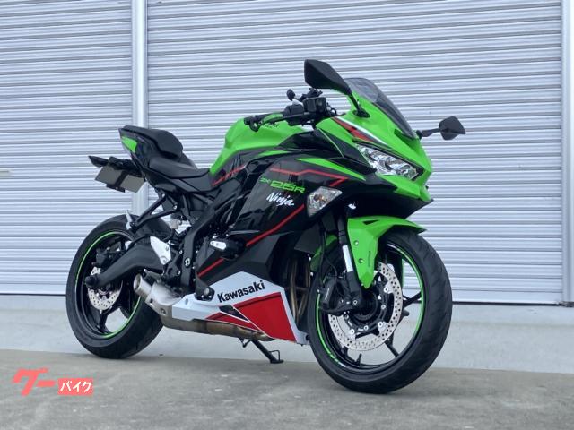 Ｎｉｎｊａ　ＺＸ−２５Ｒ　ＳＥ　ＫＲＴエディション　２０２２年モデル　ＥＴＣ　クイックシフター　リアフェンダーレス