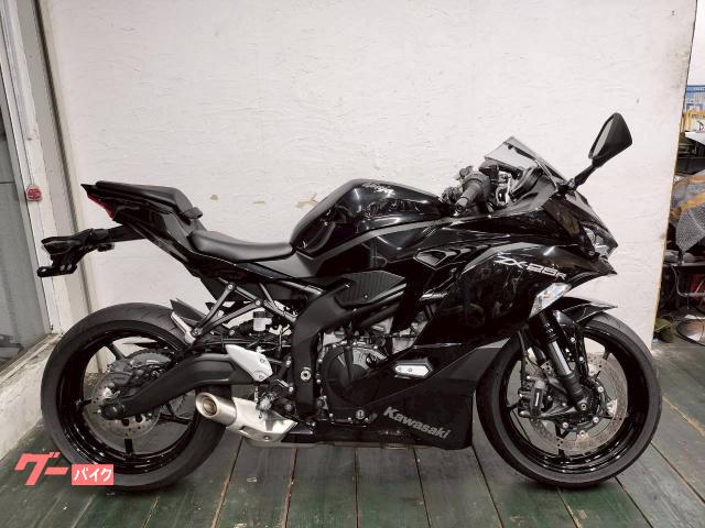 Ｎｉｎｊａ　ＺＸ−２５Ｒ　エンジンガード　ＵＳＢ電源　マルチバー　タンクパット