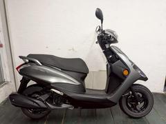 ヤマハ　ＡＸＩＳ　Ｚ　１オーナー車　ＳＥＪ６Ｊ型　３７．５Ｌメットイン