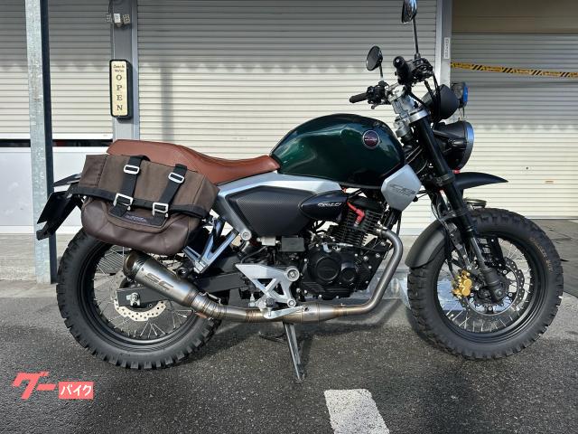 ＣＢ１９０ＳＳ　マフラー　ブロックタイヤ　カスタム