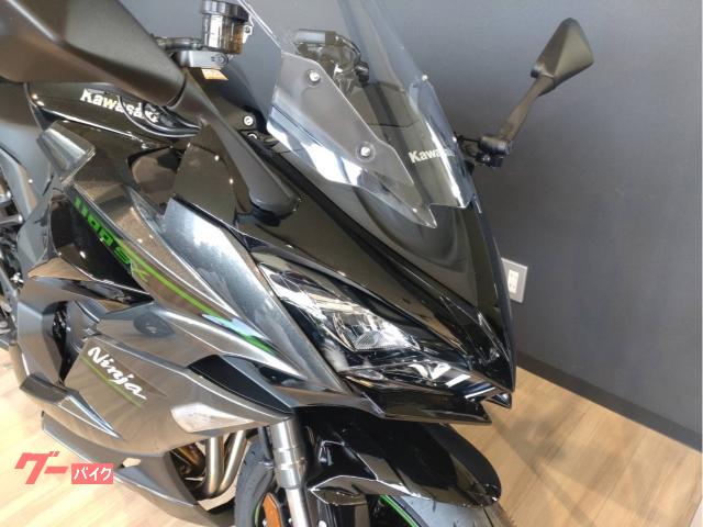 [美品]MOROHA UK 日本グレーゾーン 中古DVD 激レア！ カワサキ Ninja ZX－4R SE 2025年モデル｜司