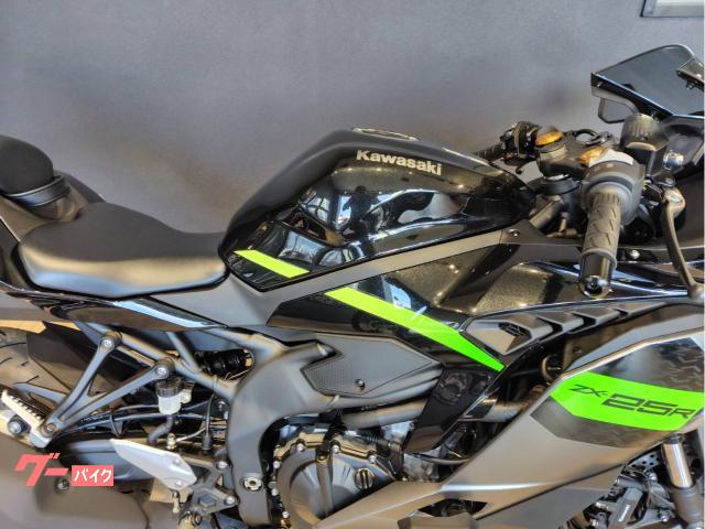 25000から16800円に値下げ♡ 中古 KAWASAKI カワサキ Ninja ZX−25R SE 2023 は