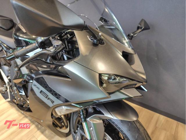 新築用に購入しました　グレーです カワサキ Ninja ZX－6R 2026年モデル グレー｜カワサキ