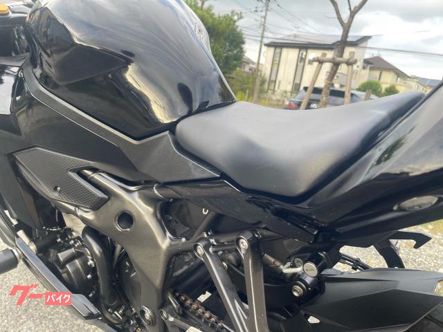 カワサキ Ninja ZX－25R SE クイックシフター