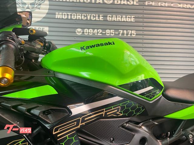 カワサキ Ninja ZX－25R SE ヨシムラレーシングサイクロン