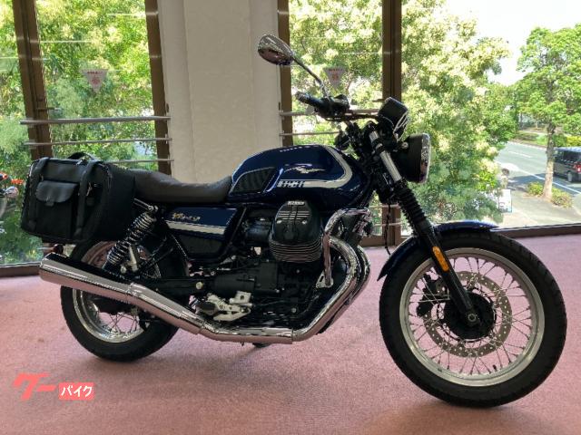 Ｖ７スペシャル　２０２２年モデル　純正ＯＰサドルバッグ　エンジンガード　空冷ＯＨＶ