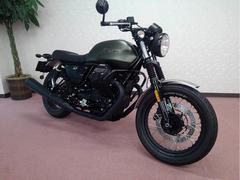 ＭＯＴＯ　ＧＵＺＺＩ　Ｖ７IIIラフ　２０１９年モデル　ＢａｂｙＦａｃｅバックステップ　ハリケーンハンドル　バーエンドミラー　縦置きＶツイン