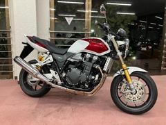 ホンダ　ＣＢ１３００Ｓｕｐｅｒ　Ｆｏｕｒ　ＳＰ　ファイナルエディション　２０２５年モデル　ＥＴＣ　ブレンボ＆オーリンズ　グリップヒーター