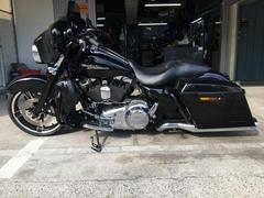 ＨＡＲＬＥＹ−ＤＡＶＩＤＳＯＮ　ＦＬＨＸ　ストリートグライド