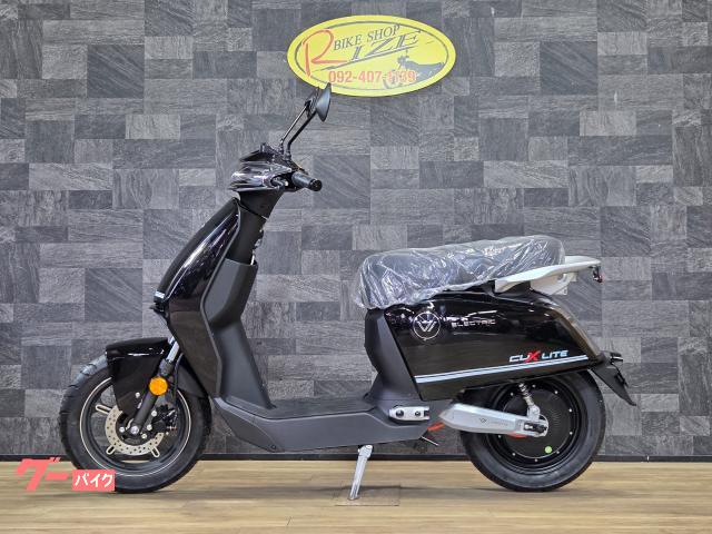 XEAM ノッテV2 V motoCUX LITE 電動スクーター