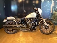 ＨＡＲＬＥＹ−ＤＡＶＩＤＳＯＮ　ＦＸＬＲＳ　ソフテイル　ローライダーＳ　認定中古車