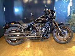 ＨＡＲＬＥＹ−ＤＡＶＩＤＳＯＮ　ＦＸＬＲＳ　ソフテイル　ローライダーＳ　認定中古車