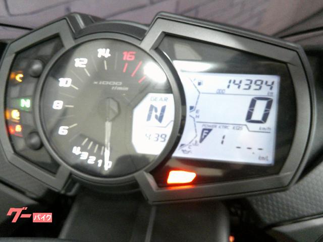 さ プレデター幅23長30高33重さ3kエイリアン幅24長48高