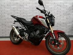 ホンダ　ＣＢ１２５Ｒ　２０２１年モデル　ローダウン仕様　ヨシムラマフラー装備　エンデュランス製リアキャリア　ＵＳＢ１口