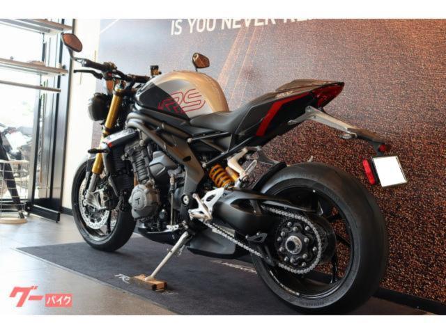スピードトリプル1200RS