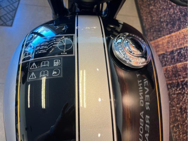 ボンネビルT120