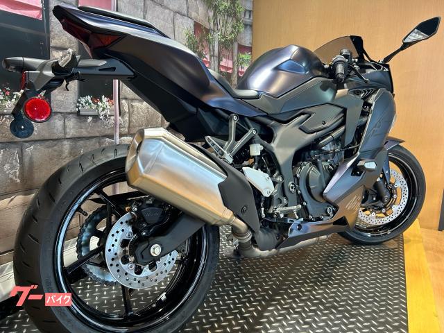 福袋・半額ポスター - クリーニング屋さん専用の通 カワサキ SE｜カワサキプラザ宮崎 ZX－25R Ninja 人文+社会