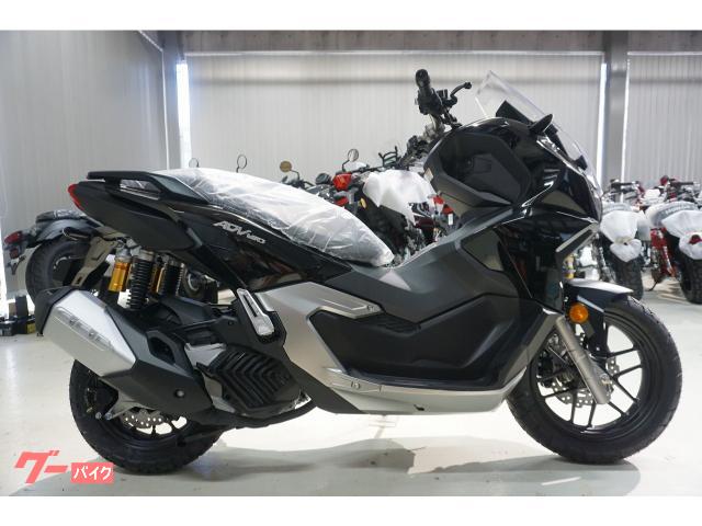 ＡＤＶ１６０　２０２５ＮＥＷモデル　グリップヒーター付　４バルブエンジン　スマートキー仕様　アステロイドブラックメタリック　新車
