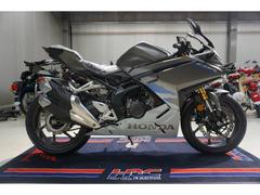 ホンダ　ＣＢＲ２５０ＲＲ　２０２５ＮＥＷモデル　純正クイックシフター付　４２ＰＳエンジン　マットビュレットシルバー　新車