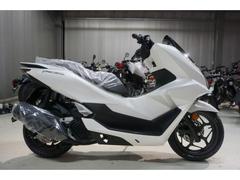 ホンダ　ＰＣＸ１６０　２０２５ＮＥＷモデル　純正スポーツグリップヒーター付　パールスノーフレークホワイト　新車