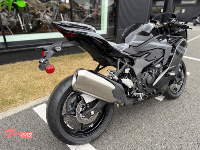 カワサキ Ninja ZX－4R SE 2026モデル グレー