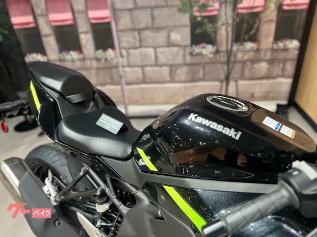 カワサキ Ninja ZX－25R 2026年モデル｜カワサキプラザ