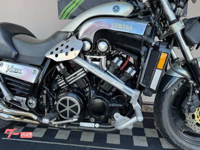 ヤマハ VMAX 2LT 社外マフラー｜バイクZZI｜新車・中古