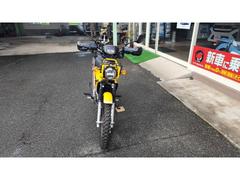 ホンダ　クロスカブ１１０　マフラー・ＦＲキャリア・Ｒシート・ショック足回り・他カスタム多数