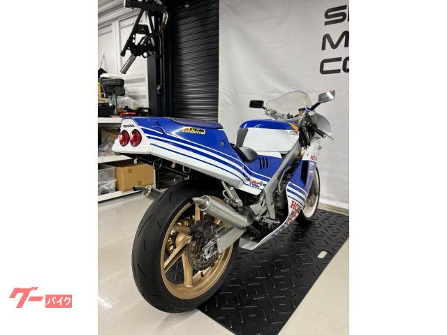 NSR250R MC18 88 燃料タンク 現状品 青テラ Honda NSR250R '88 テラブルー/ロスホワイト｜株式会社 青島文化