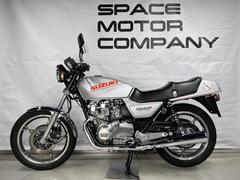 スズキ　ＧＳＸ４００Ｆ　スズキ　ジーフォー　シルバー　１９８１年モデル