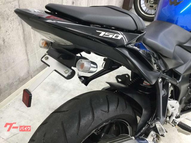 スズキ GSR750 ヨシムラマフラー ウインカー フェンダーレス