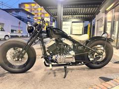 サンダーモーターサイクルズ　ハードテイル　サンダー２５０　カスタム多数　ブラック×ホワイト