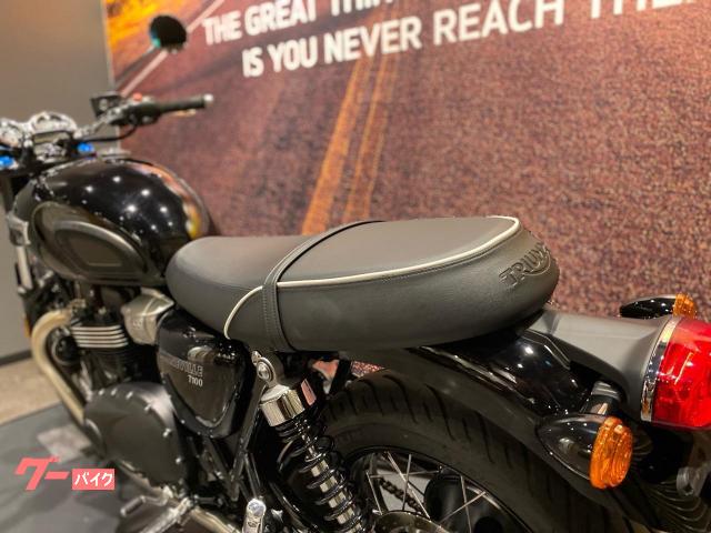 TRIUMPH ボンネビルT100 2025年モデル｜トライアンフ