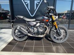 ＴＲＩＵＭＰＨ　スクランブラー４００ＸＣ